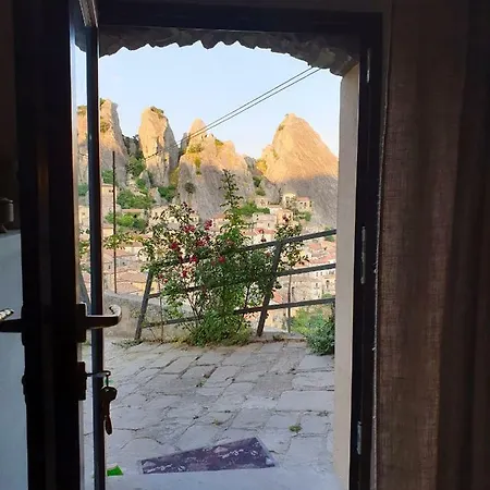 Apartment Casa Contadina Castelmezzano